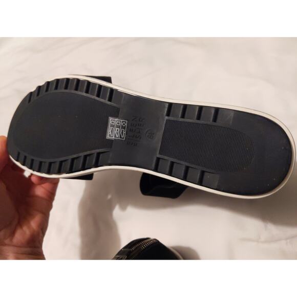 Eileen Fisher Women's 8.5 Black Sport Wedge Sandals Crossover Comfort NEW - Picture 8 of 11